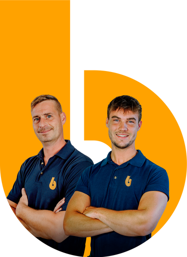 Zwei Mitarbeiter von Borgmann Haustechnik